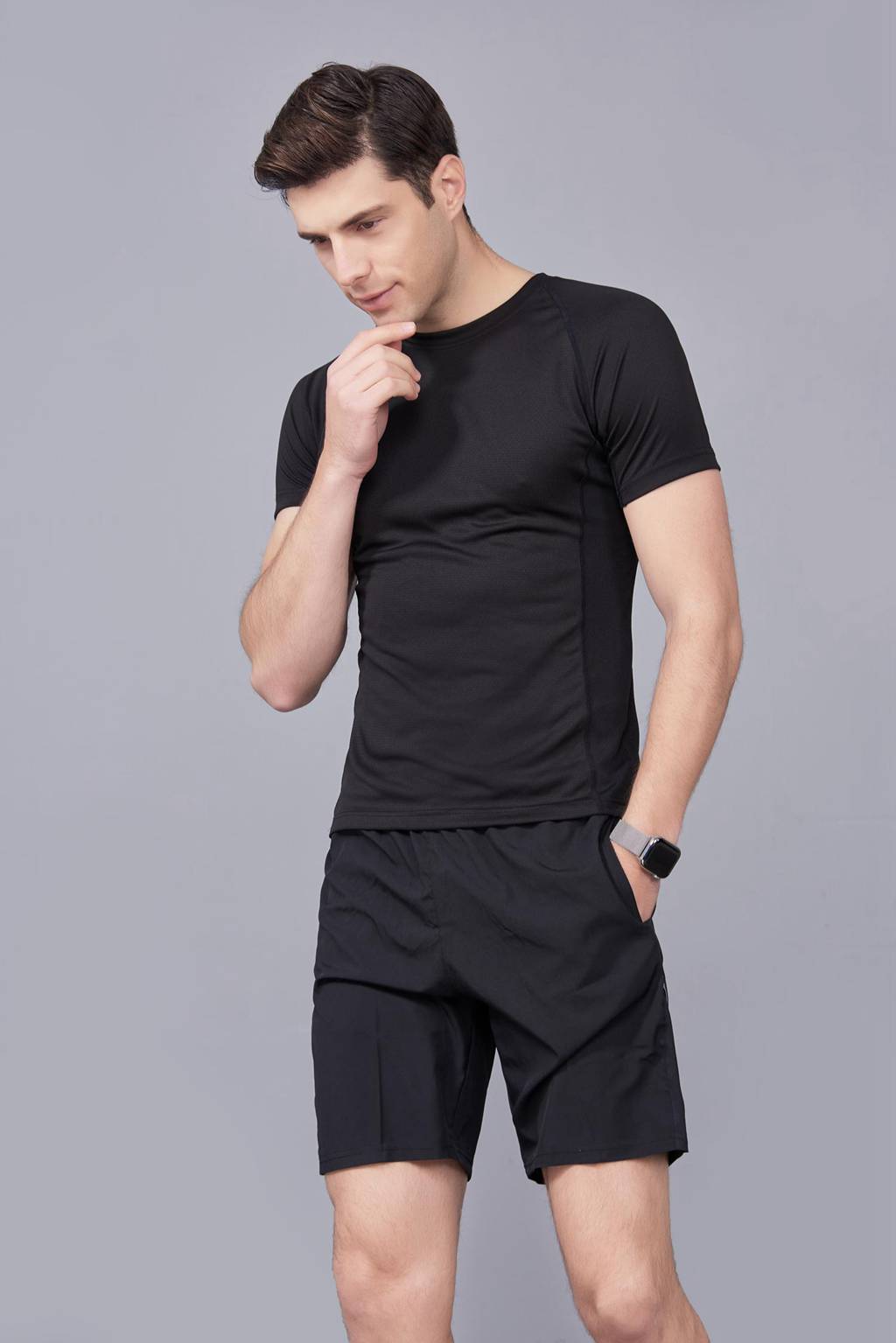 修身運動短袖 舒適透氣跑步訓(xùn)練速干T恤-黑色
