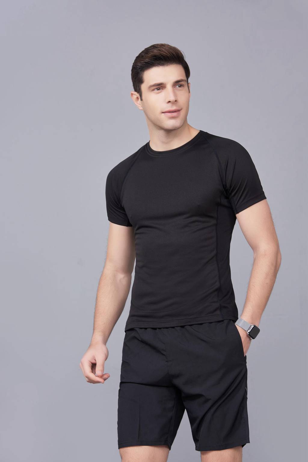 修身運動短袖 舒適透氣跑步訓(xùn)練速干T恤-黑色