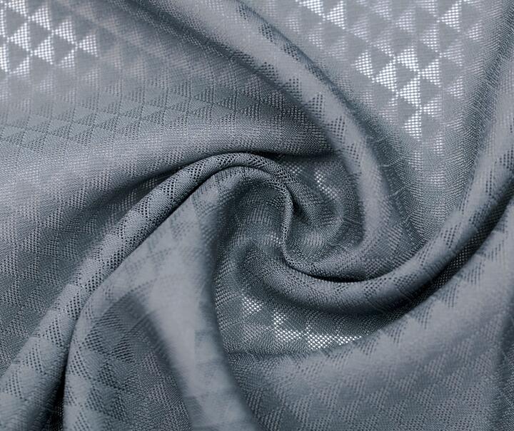 雙宮繭蠶絲是什么材質？雙宮繭和普通桑蠶絲的區別