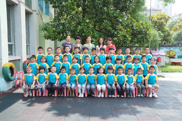 夏季幼兒園園服定做需要注意哪些細節呢？