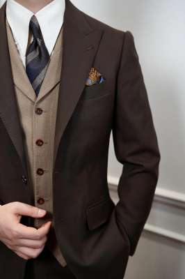 定制襯衫：用「一厘米的偏執(zhí)」重新定義職場與生活的質(zhì)感